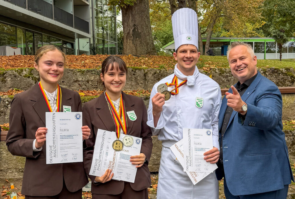 Glückliche Auszubildende bei den Deutschen Meisterschaften in Mainz.